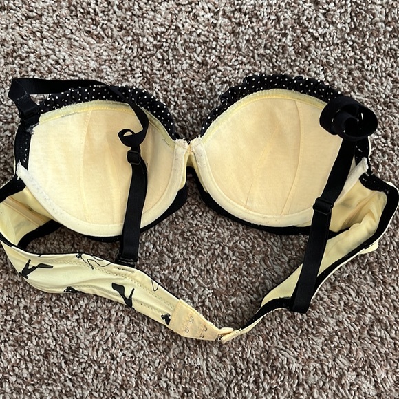 Cute Bra - Picture 2 of 3